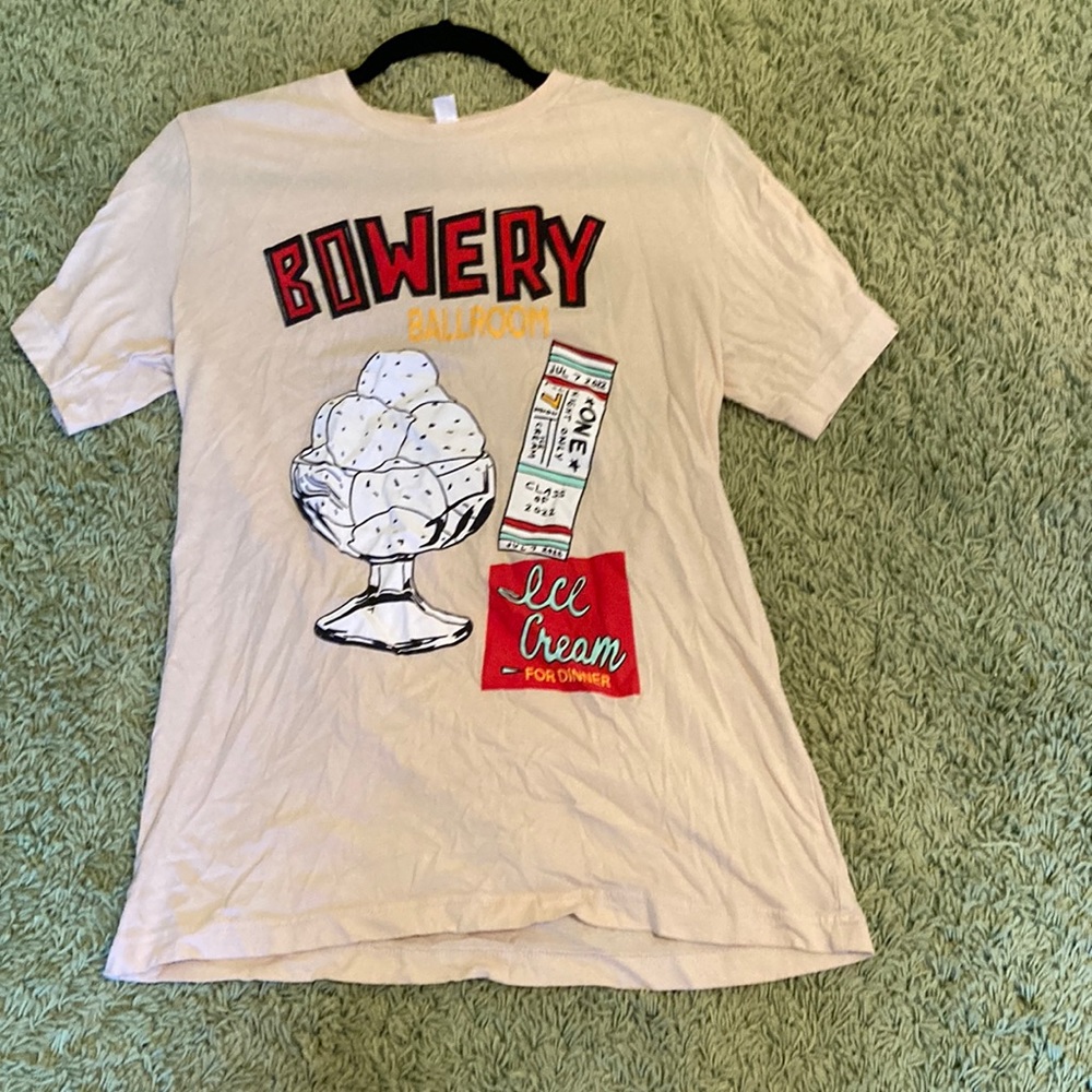 This Cream Colored, Medium, graphic t-shirt